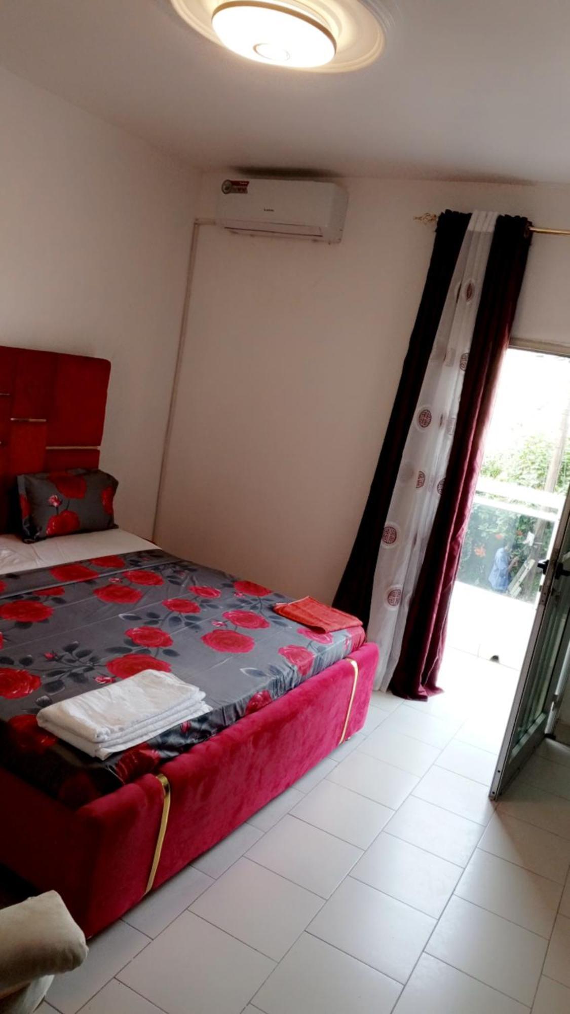 Ouza Bed & Breakfast *